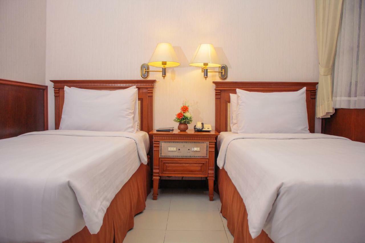 Sapta Nawa Resort 1 Gresik Exterior foto